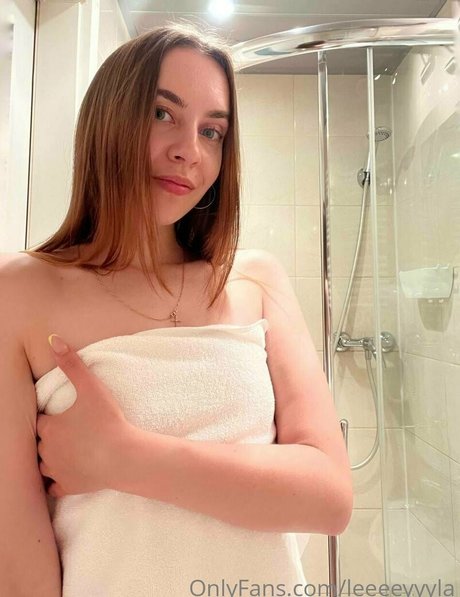 callmelusty erotic model photos