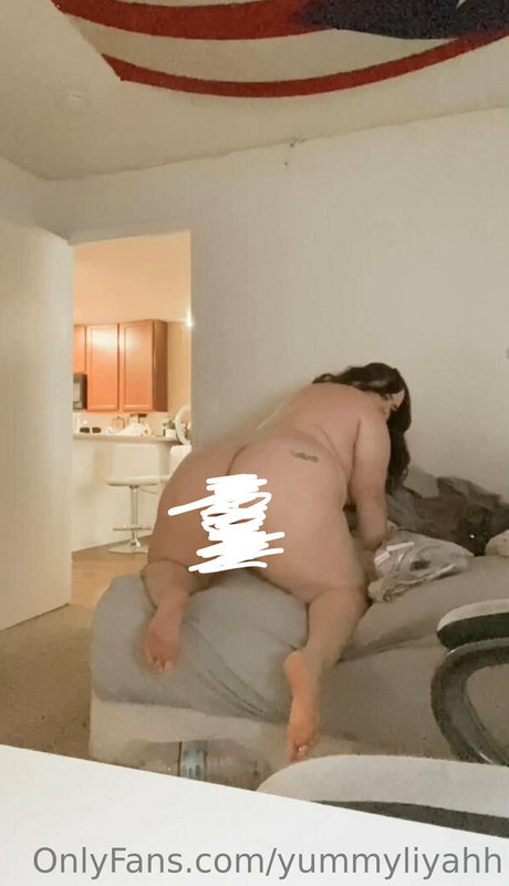 yummyliyahh model sex images