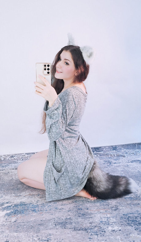 KittyKlaw ASMR model pretty images