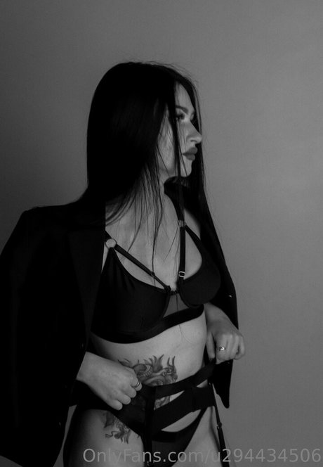 fancy lips pornstar picture