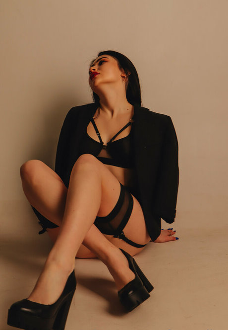 pregnant teacher onlyfans sexy nude photo