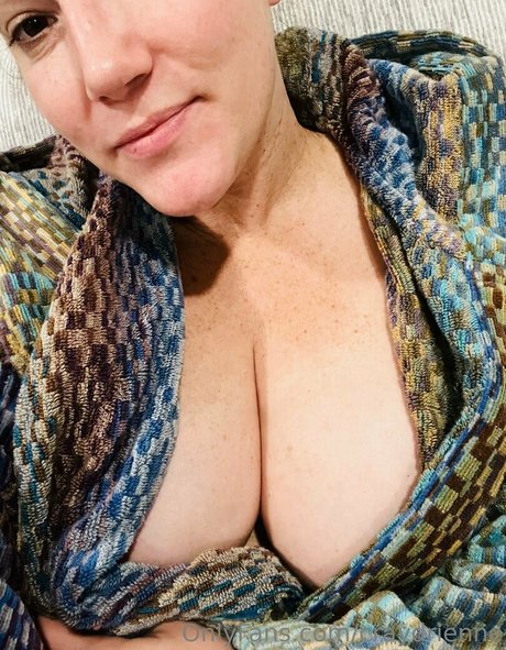 craydrienne erotic star photos