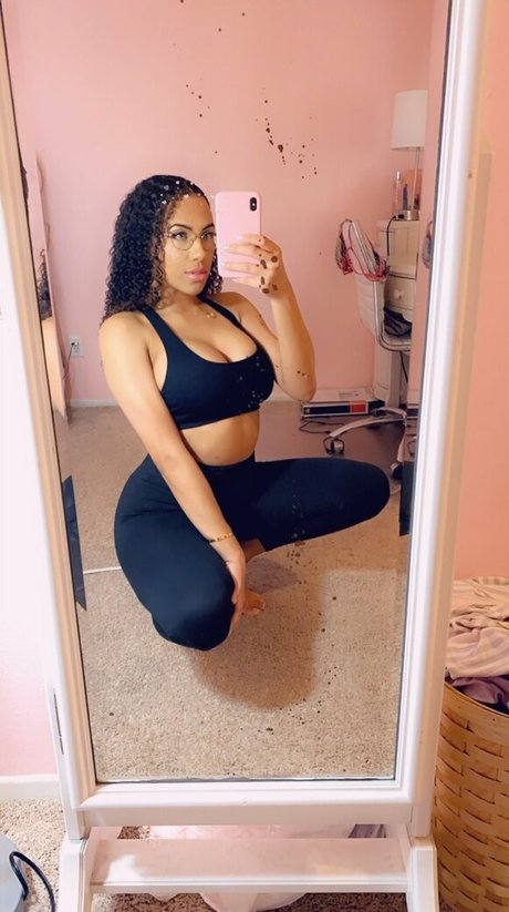 pinklipz xo pornstar img