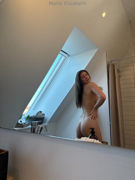 Marie Elisabeth art model pictures