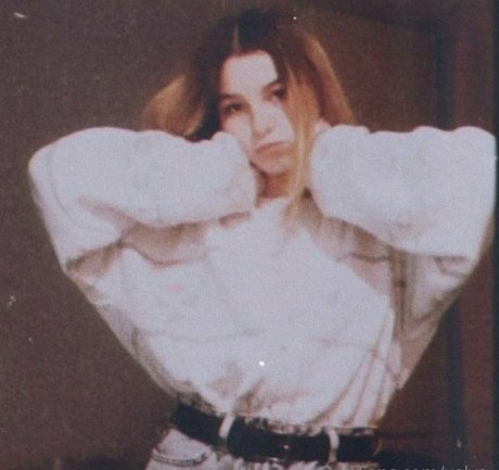 valya_ pretty pornstar picture