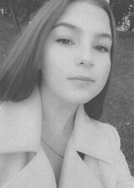 valya_ free actress pictures