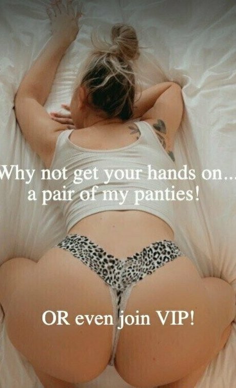 KendraSunderland hot star photos