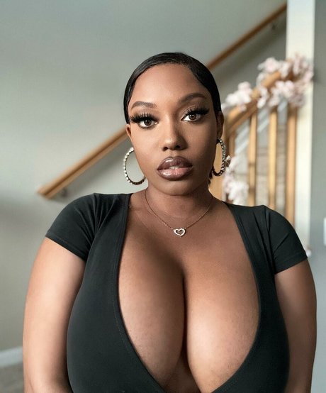 Mswandaxo art star pics