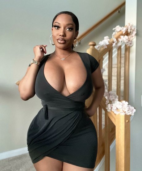 Mswandaxo model sex photos