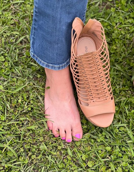 wifeyassandfeet star nudes pictures