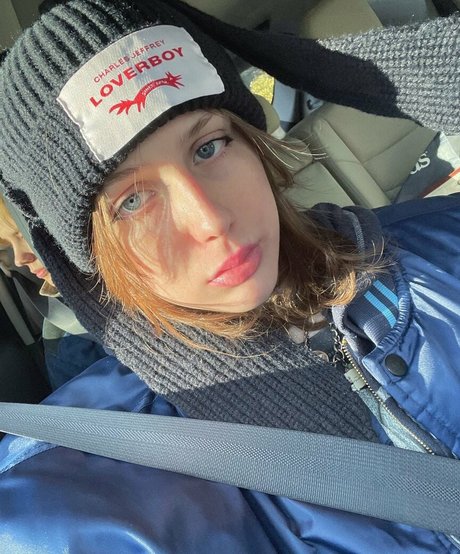 finnlewisxxx model art photo