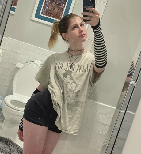 finnlewisxxx model nudes img