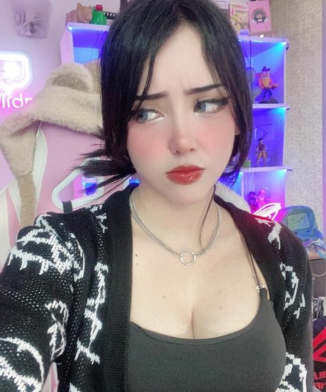 Itsmidna free pornstar image