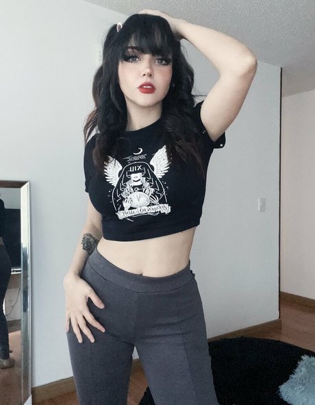 Itsmidna top model image