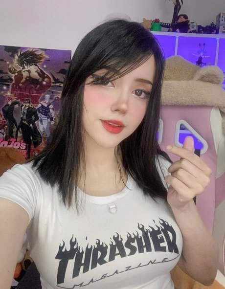 Itsmidna nice model pic