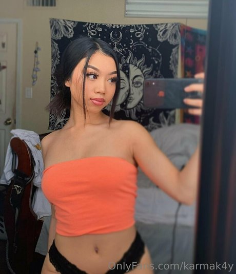 Milkteakitty naked star img