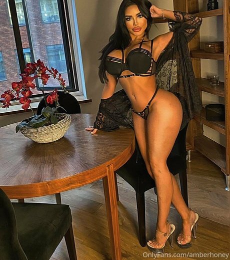 Amber Honeras high quality star pic