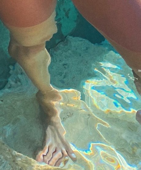 milliemiless model top picture