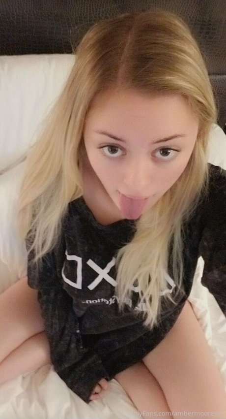 Amber Moore nice model picture