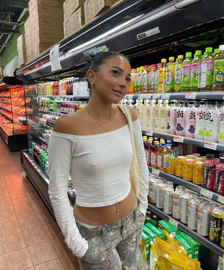 tiny onlyfans pretty picture