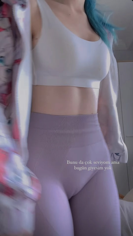 Aldreann pornographic actress picture