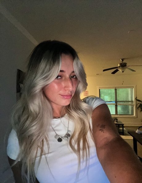 Hailey Felt best actress gallery