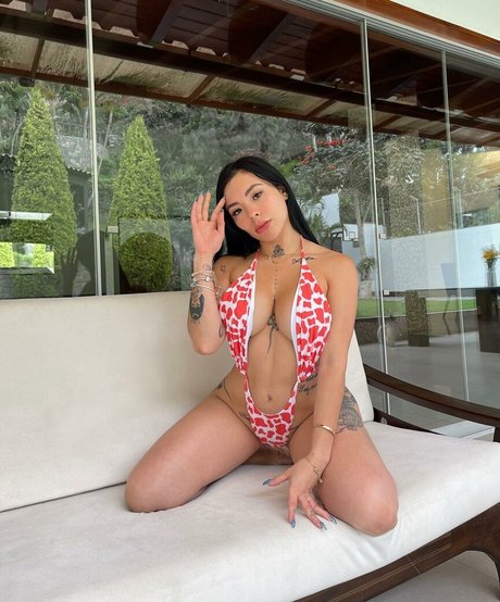 Nalgalia star photos