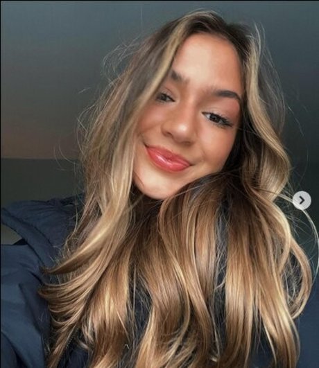 Emily Legler hot actress galleries