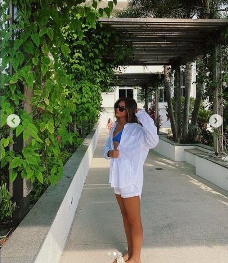 Emily Legler model perfect pic