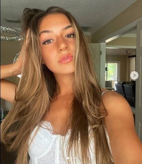 Emily Legler erotic actress images