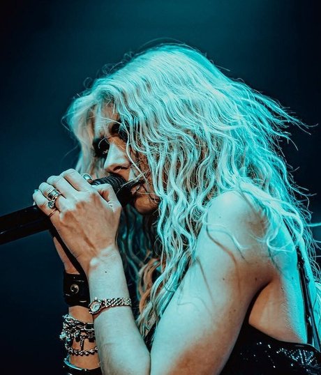 tiny onlyfans erotic picture