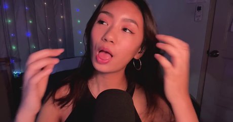 Moon Blitz Asmr pornstar naked gallery