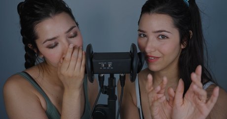 ASMR Glow sex model pictures