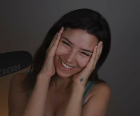 ASMR Glow model best picture