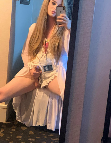 alektrya sexy pornstar gallery