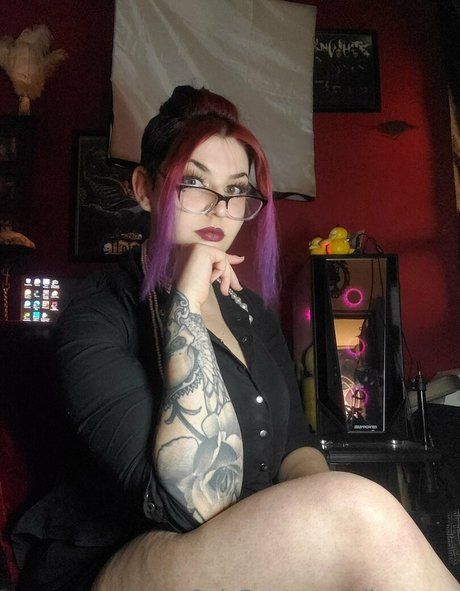 alicesnow pretty pornstar images