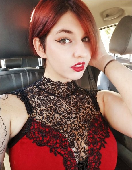 alicesnow pornstar top image