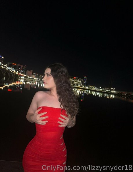 lizzysnyder18 star best picture