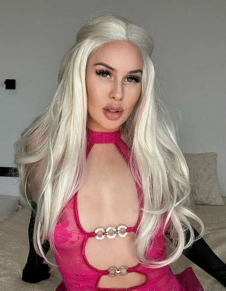 onlyarnakarls Quick model image