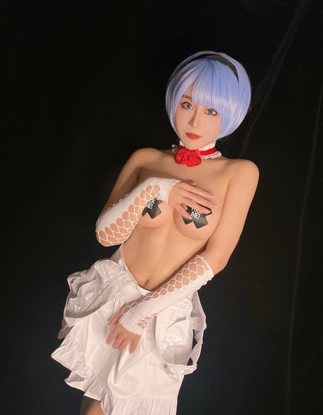 Uying ASMR naked actress images