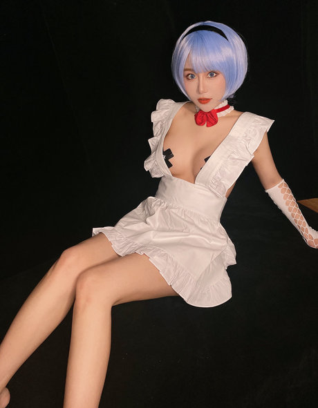 Uying ASMR naked model pictures