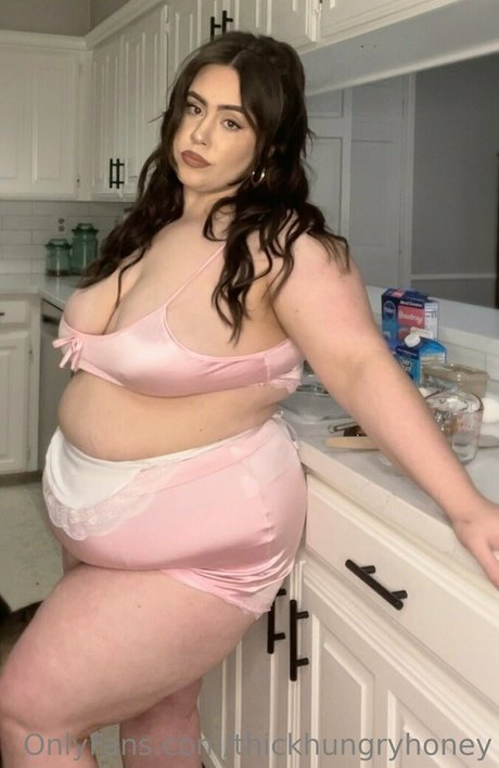 curvy girls onlyfans free image