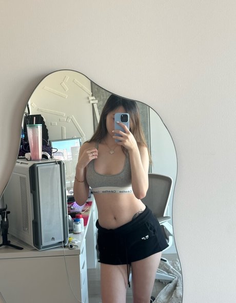 Fanfan pornstar perfect photos