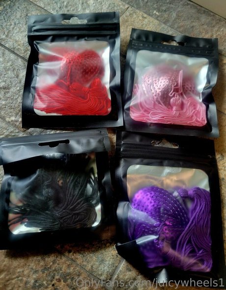 juicywheels1 sex model pic