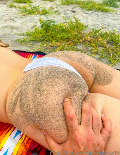 larathewife nice actress archive