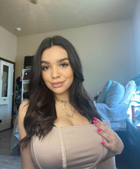 Erika M Diaz pornstar pretty pictures