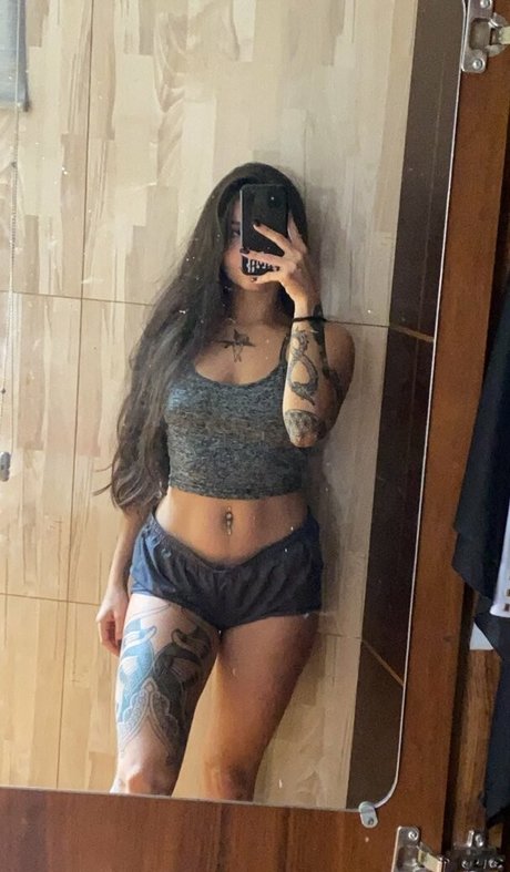 Giovanna Aguiar erotic actress pictures