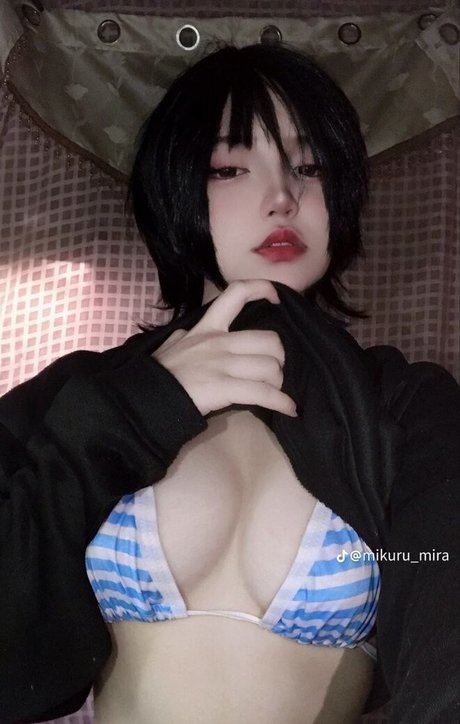 miraaamiku actress photos