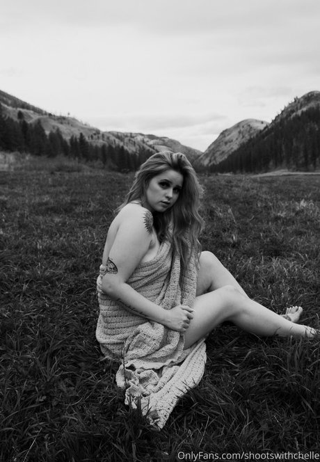 hotchellerae xxx pornstar picture