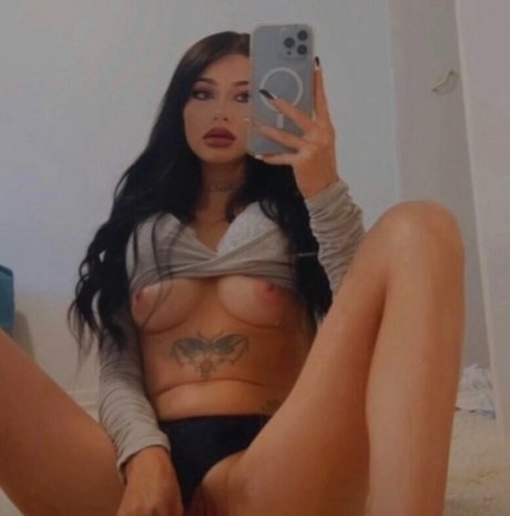 amandamaggie model hot archive